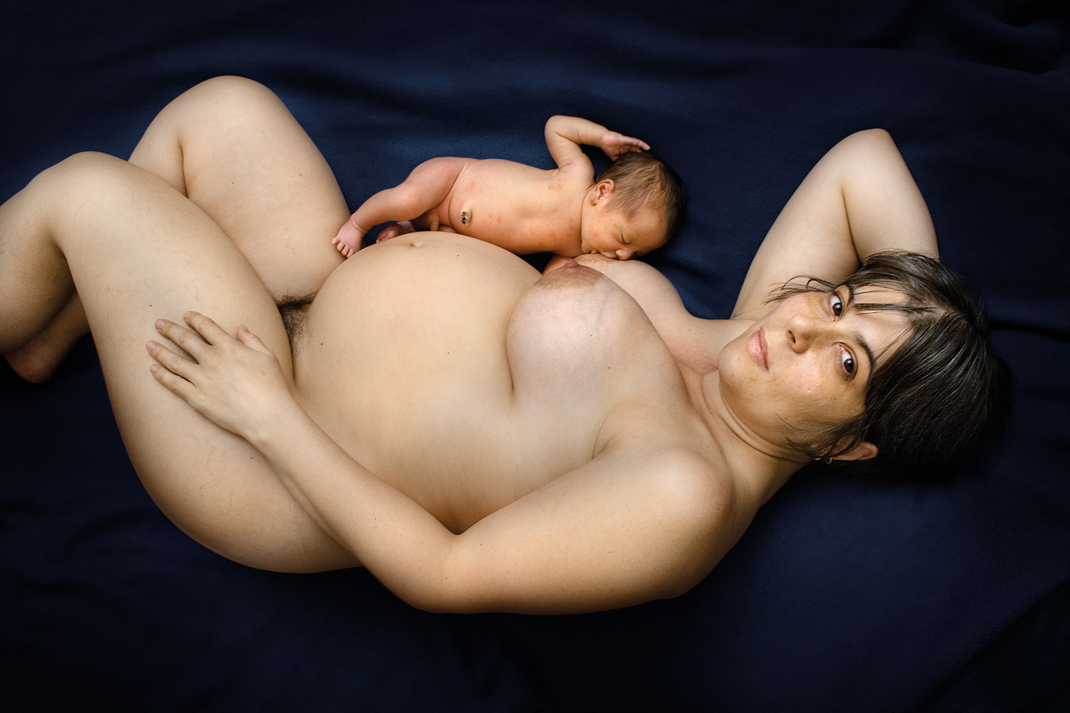 голые кормящие мамаши фото 12